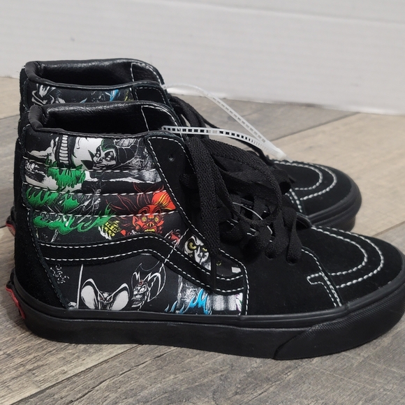 Men's Disney 100 X Vans SK8-HI 100 VILLAIN SNEAKERS LIMITED EDITION - Picture 3 of 16